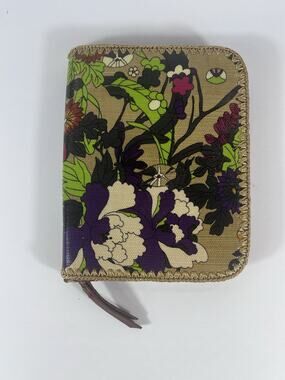 Sak Roots Kindle E-Reader Tablet Case 6" X 8" **FAUX LEATHER/Zipper damage